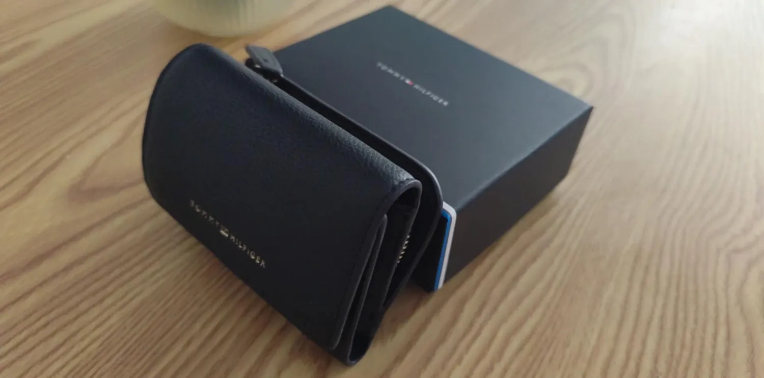 Tommy Hilfiger Logotape portafogli trifold blu Space Blue