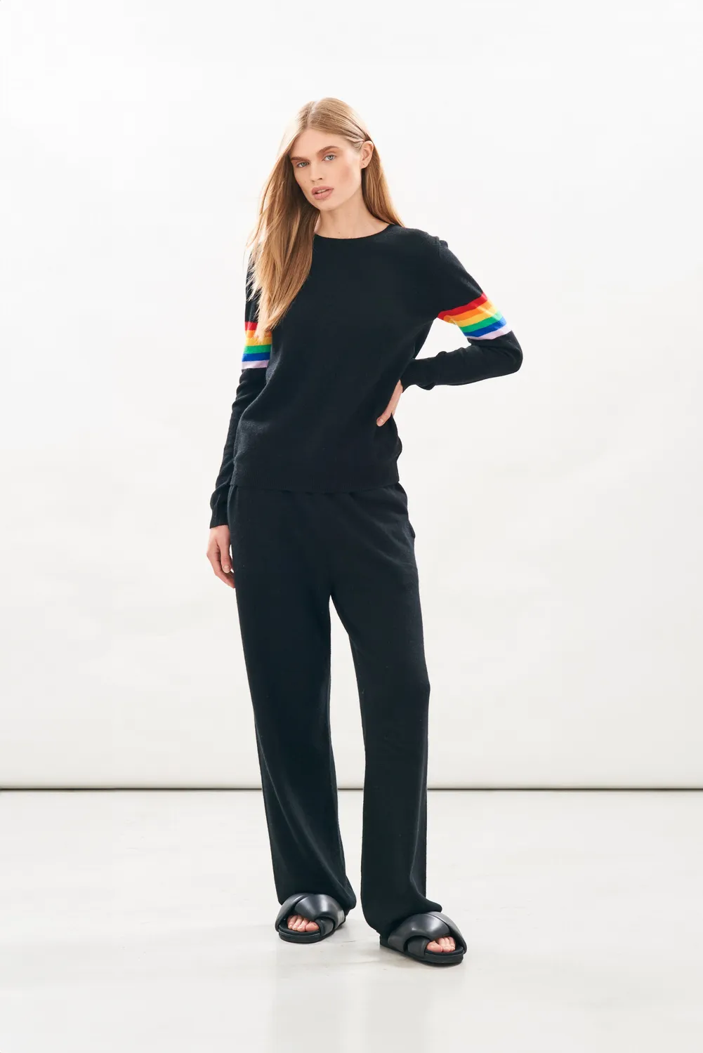 Jumper 1234 Rainbow Arms maglione cashmere nero