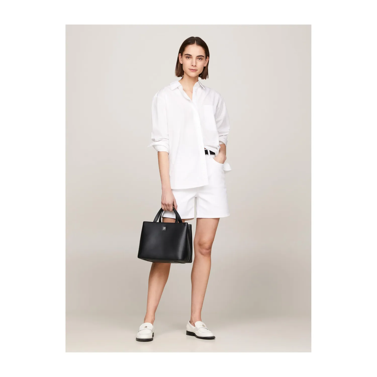 Tommy Hilfiger TH Essential Satchel AW0AW15721 Borsa Donna Nero