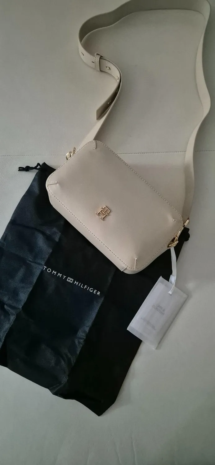 Tommy Hilfiger Chic Flap Crossover borsa a tracolla piccola