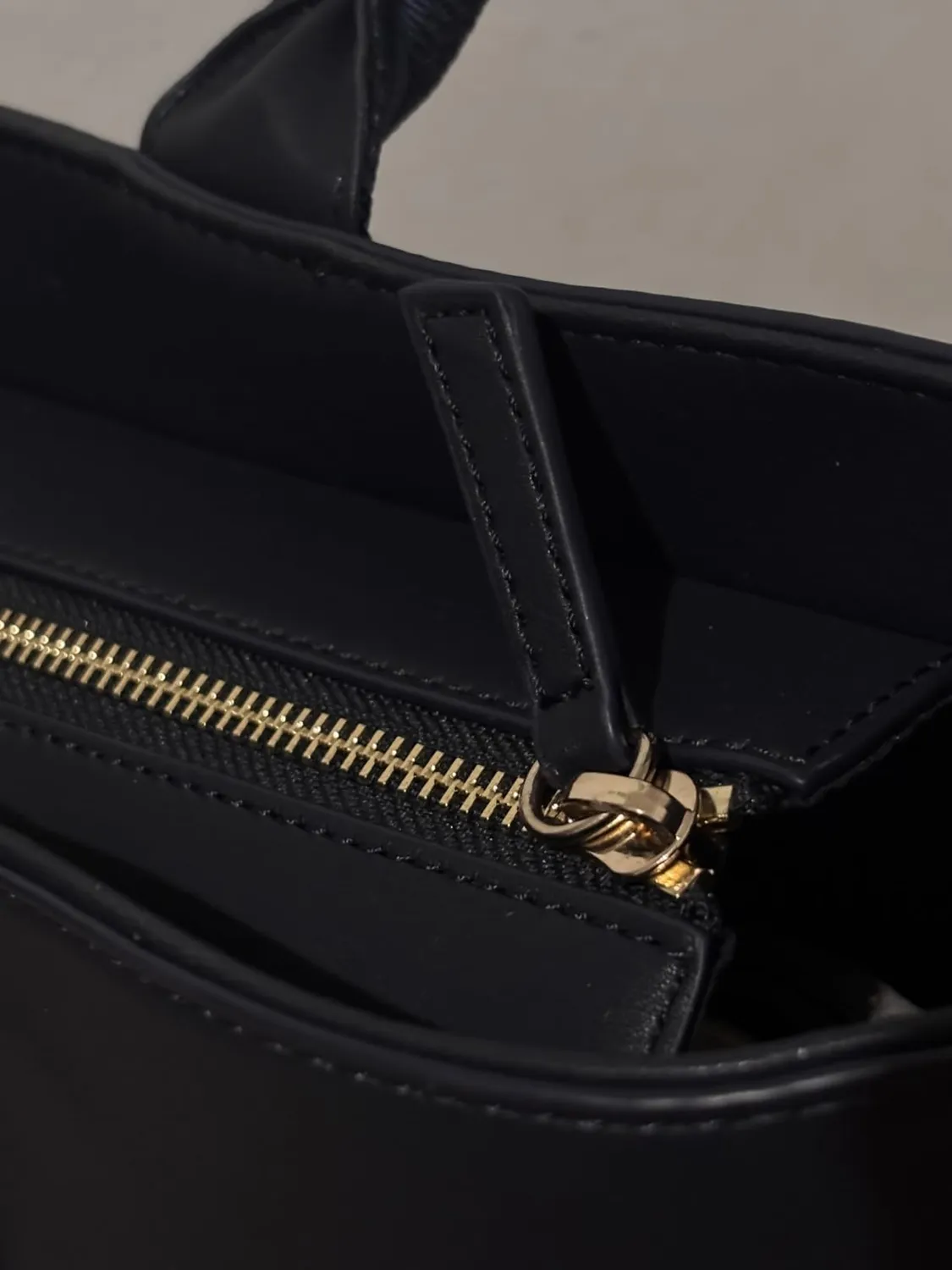 Tommy Hilfiger Logotape AW0AW17198 tote nera