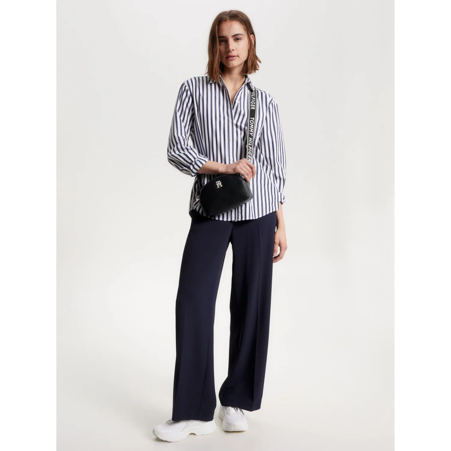 Tommy Hilfiger Life Half Moon AW0AW14471 Tracolla Donna Nera