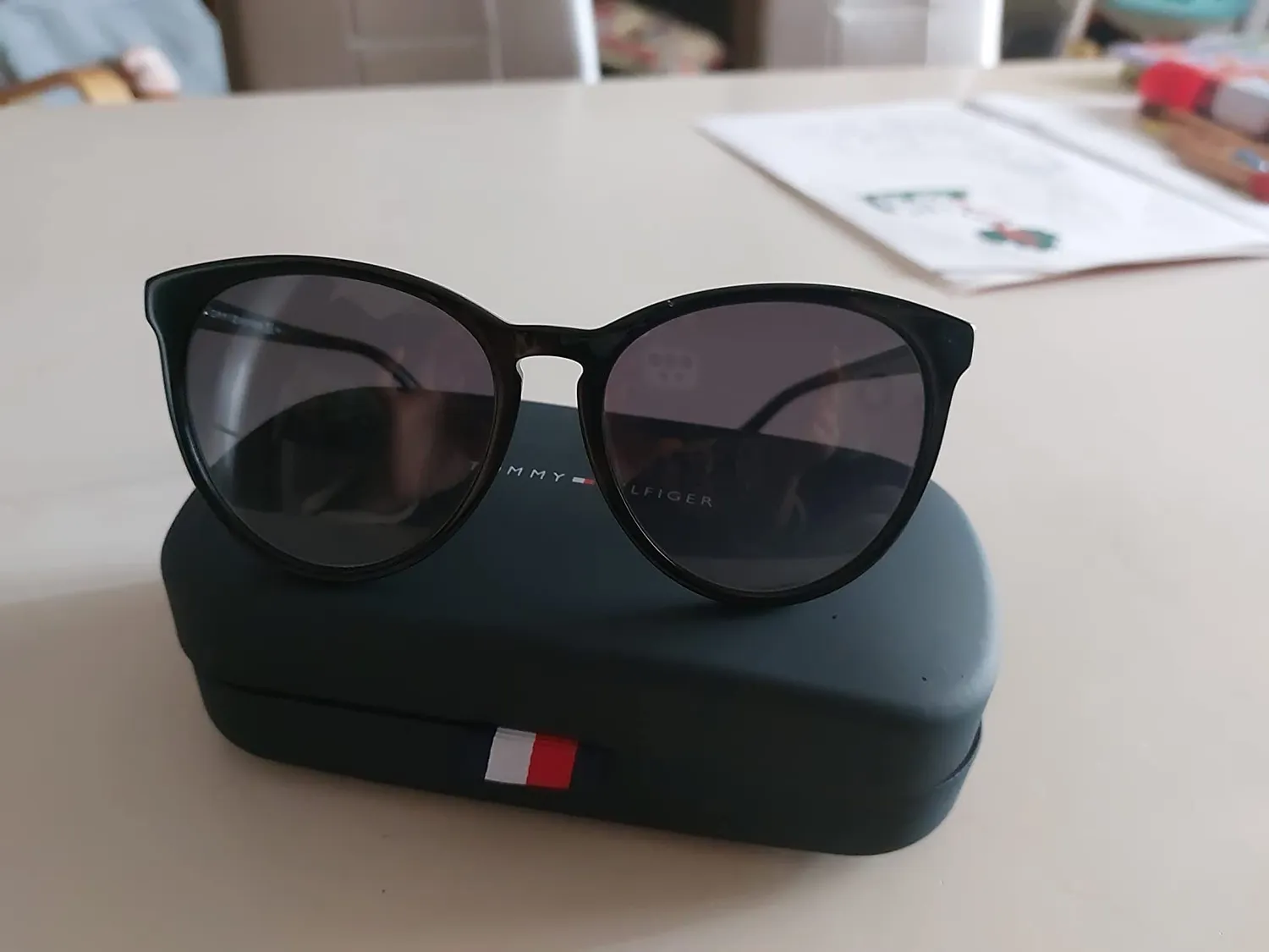 Tommy Hilfiger TH 1724/S occhiali sole donna acetato nero