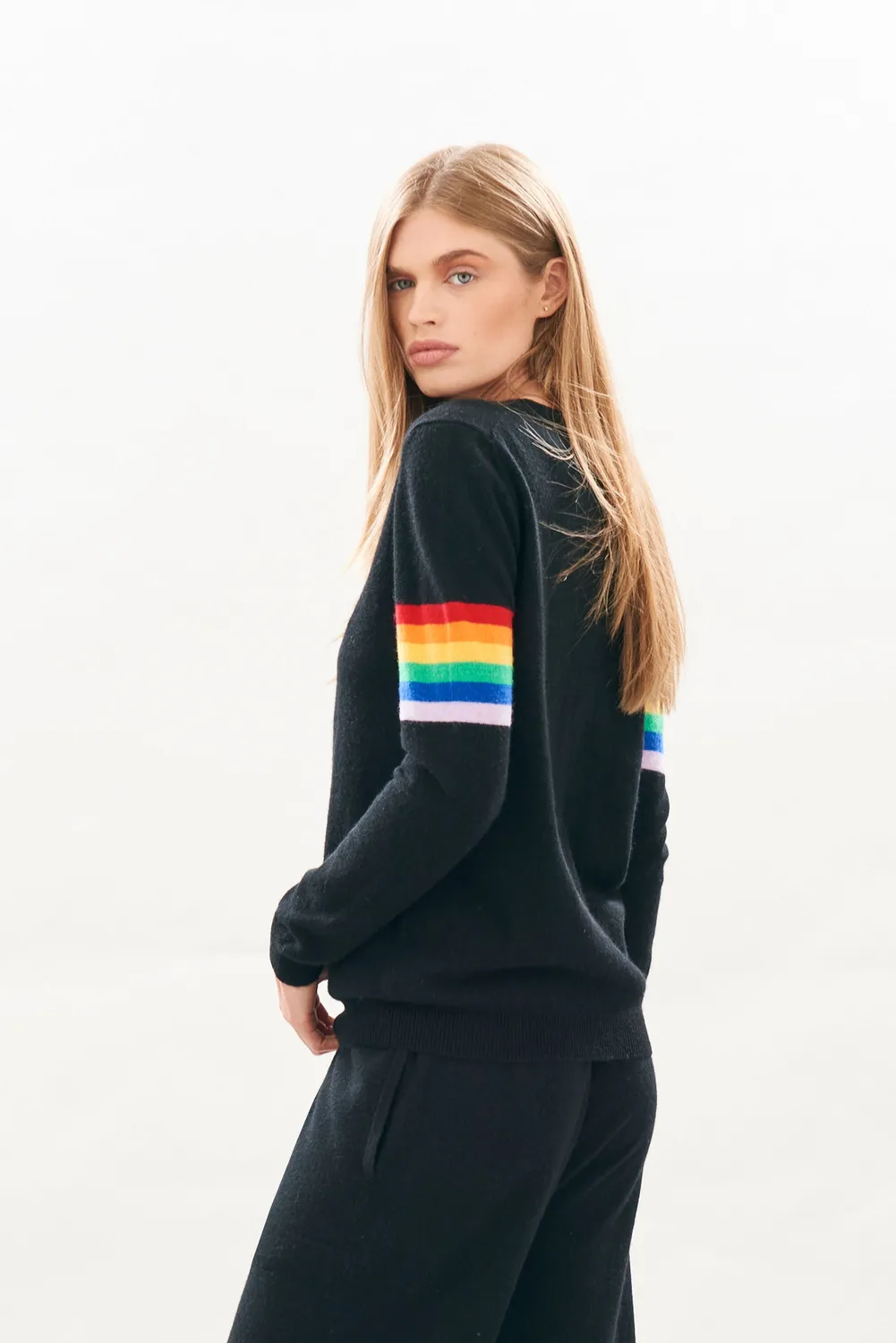 Jumper 1234 Rainbow Arms maglione cashmere nero
