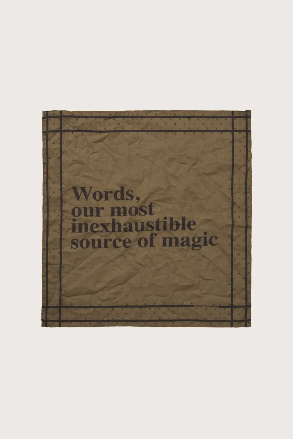 Massimo Alba Hanky1 fazzoletto nero lavato frase magic